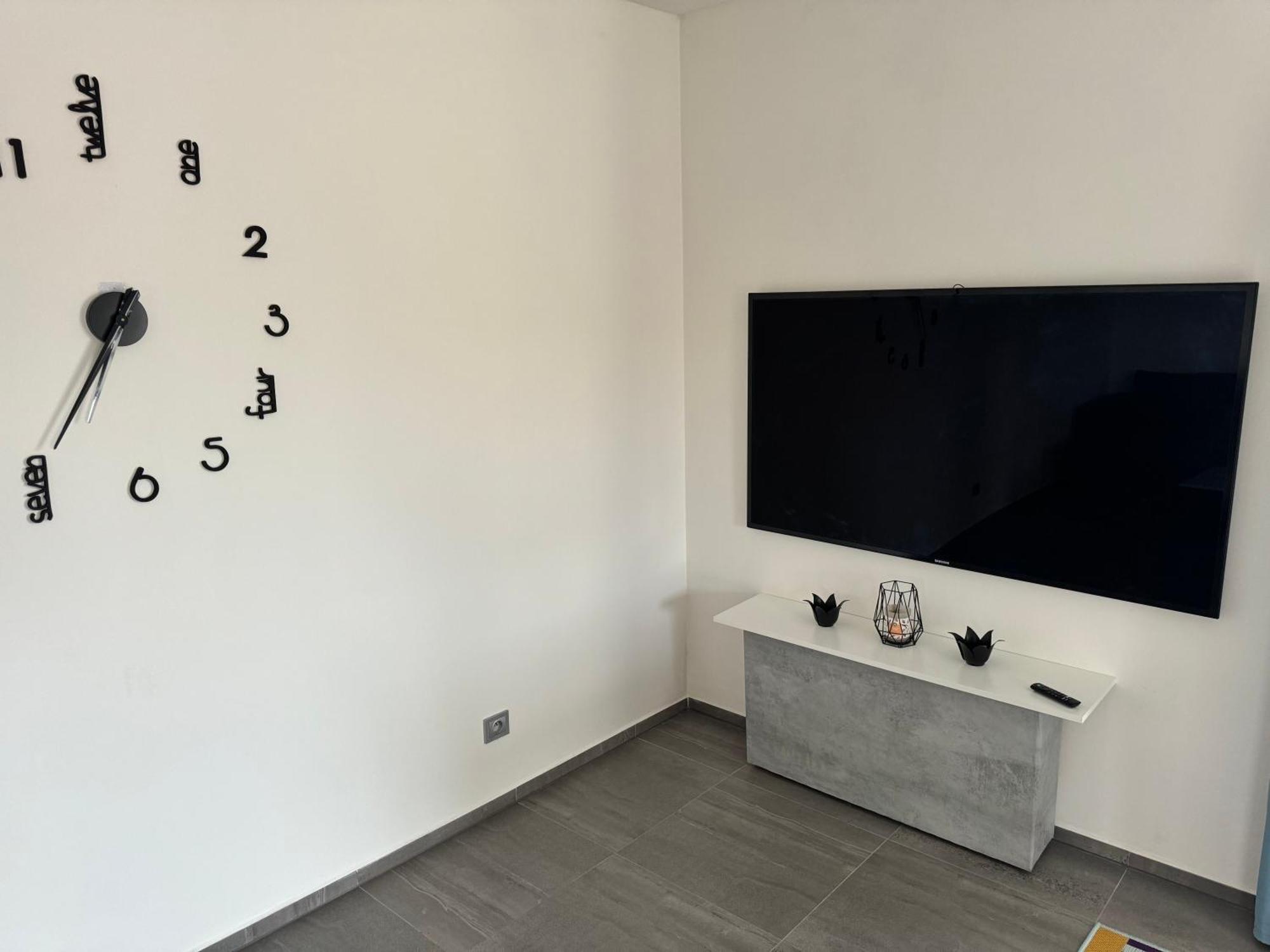 Byt Apartman 74M2 Vyhled Klid Priroda Praga Zewnętrze zdjęcie