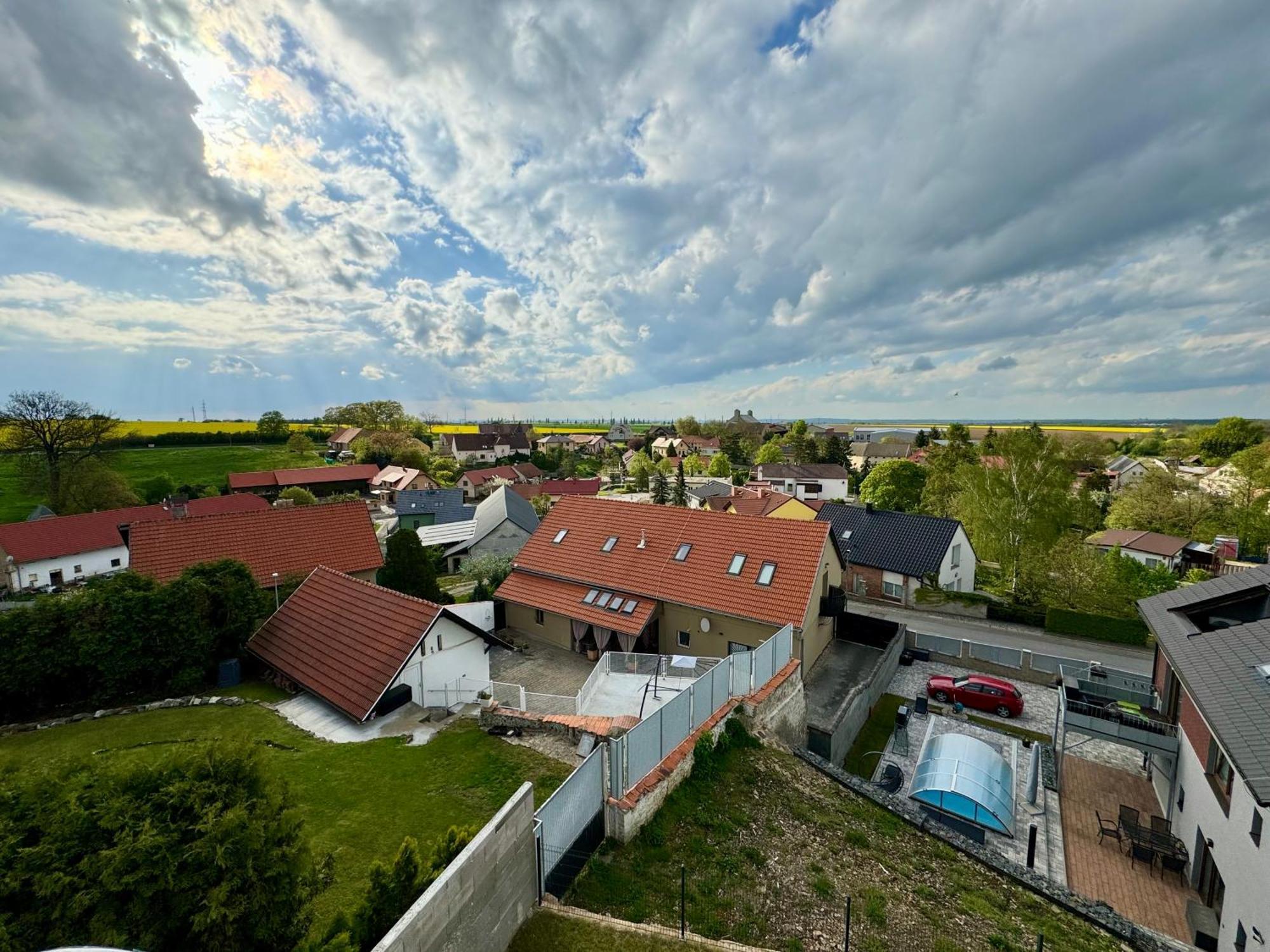 Byt Apartman 74M2 Vyhled Klid Priroda Praga Zewnętrze zdjęcie
