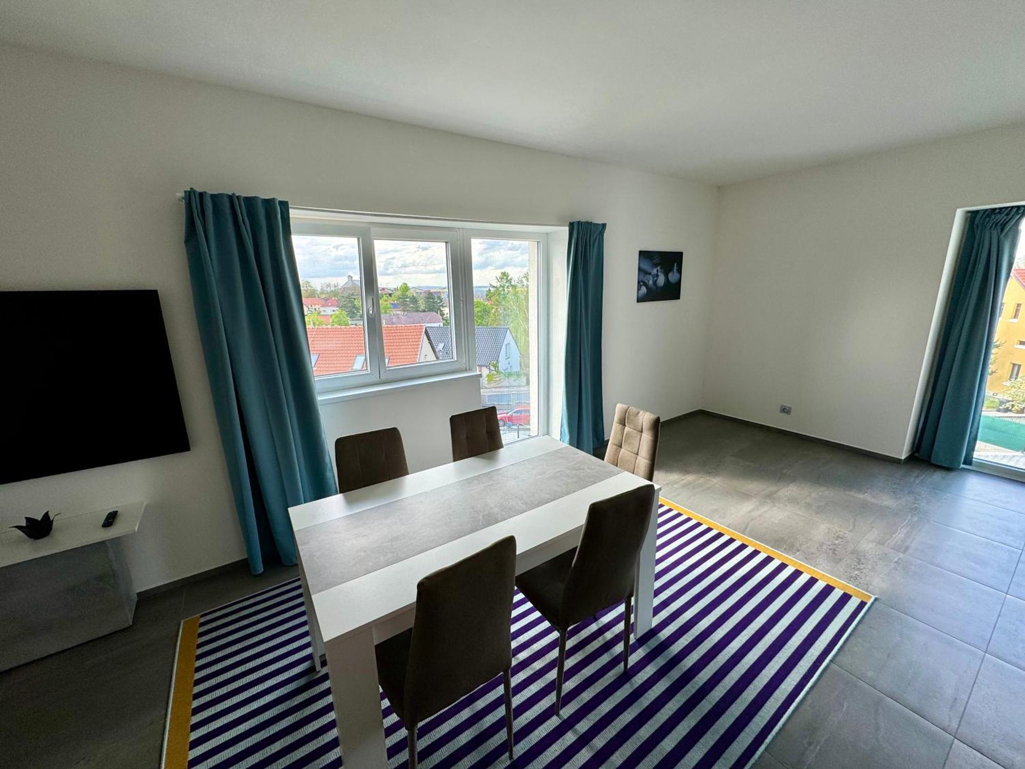 Byt Apartman 74M2 Vyhled Klid Priroda Praga Zewnętrze zdjęcie