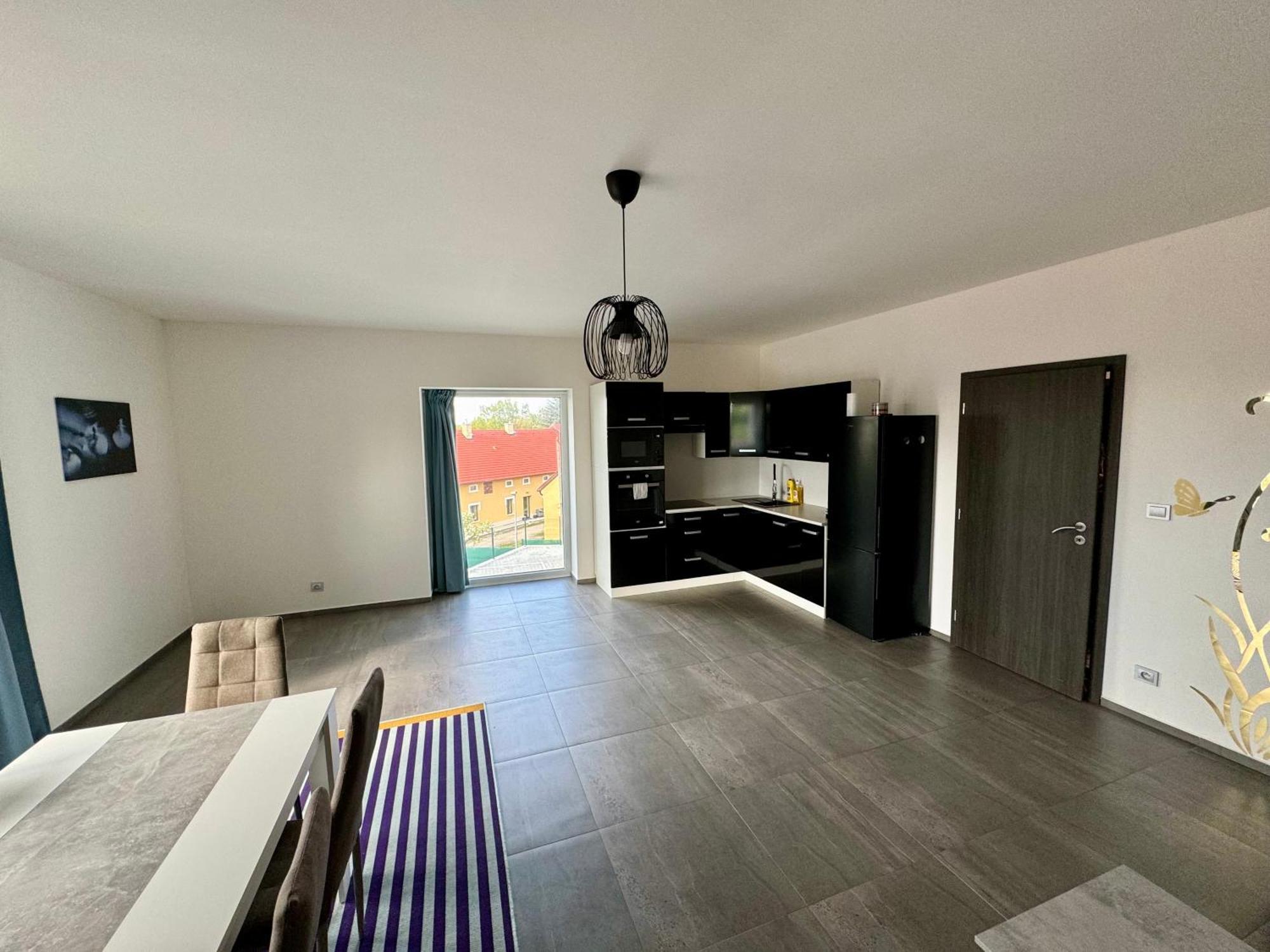 Byt Apartman 74M2 Vyhled Klid Priroda Praga Zewnętrze zdjęcie