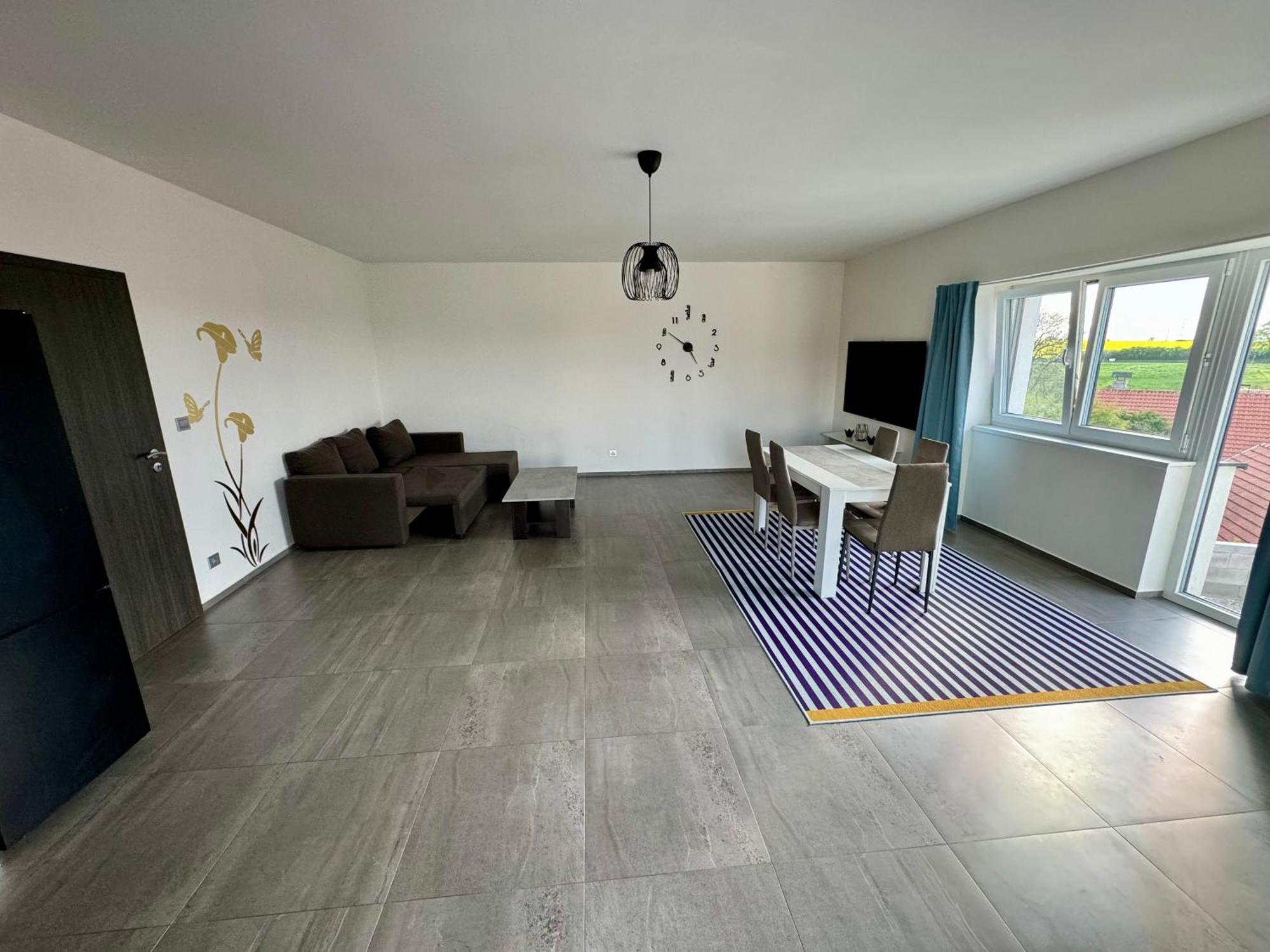 Byt Apartman 74M2 Vyhled Klid Priroda Praga Zewnętrze zdjęcie